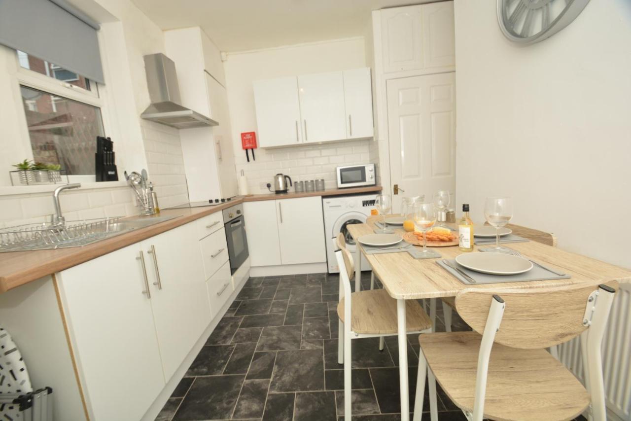 Spacious And Homely 2 Bedroom Flat - Suitelivin Gateshead Luaran gambar